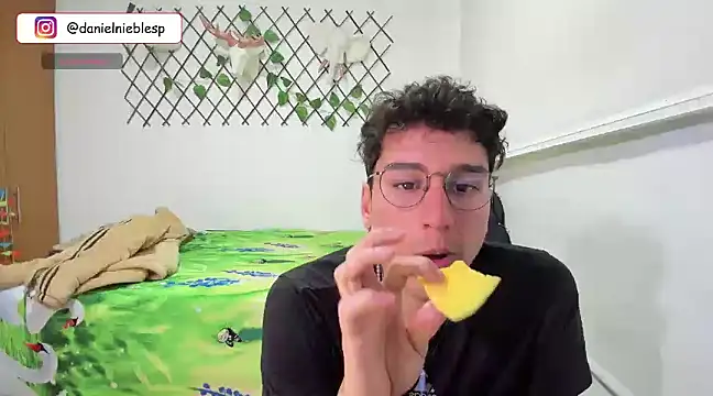 Snapshot of Jackson_Careyy chatting on 03.15.25 Jackson Careyy online show from 03.15.25