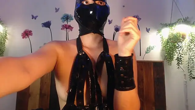 Snapshot of DaMikaela_ chatting on 01.23.25 DaMikaela online show from 01.23.25