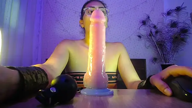 Snapshot of DaMikaela_ chatting on 01.27.25 DaMikaela online show from 01.27.25