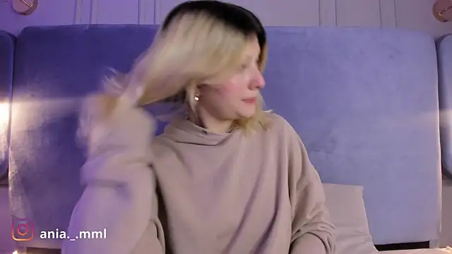 Ania jones online show from 09.24.25