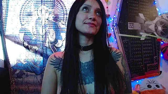 Snapshot of juanita_adams chatting on 12.18.24 juanita adams online show from 12.18.24