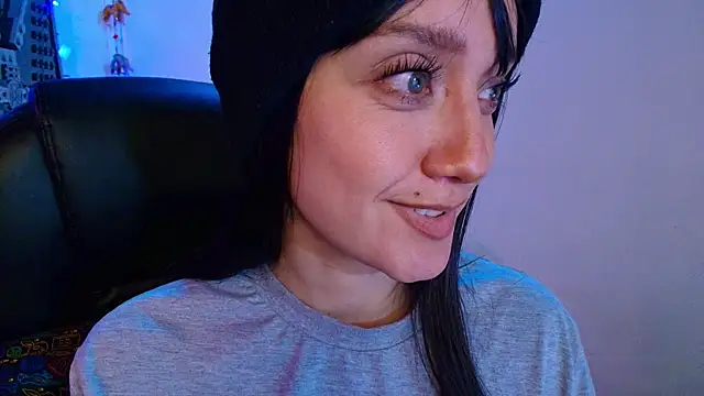 Snapshot of juanita_adams chatting on 02.11.25 juanita adams online show from 02.11.25