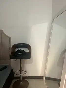 Snapshot of LiraRusso chatting on 06.18.26 LiraRusso online show from 06.18.26