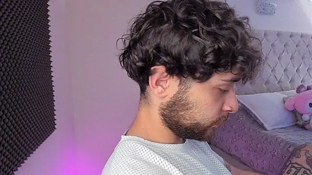 AbbyAndChris2 online show from 04.30.26