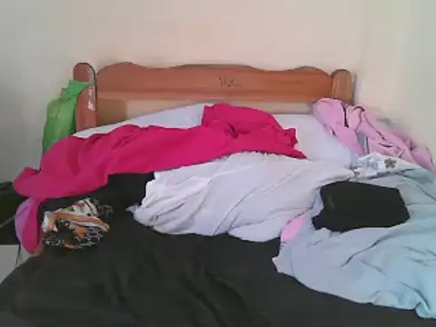 Snapshot of sweet-frida22 chatting on 03.17.25 sweet-frida22 online show from 03.17.25