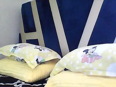 Snapshot of sweet-frida22 chatting on 11.07.25 sweet-frida22 online show from 11.07.25