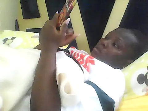 Snapshot of sweet-frida22 chatting on 11.08.25 sweet-frida22 online show from 11.08.25