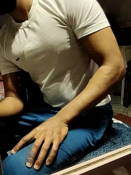 Snapshot of xxxhugedick0001 chatting on 02.25.25 xxxhugedick0001 online show from 02.25.25