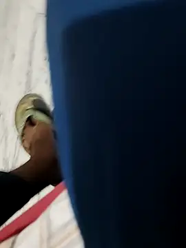 Snapshot of xxxhugedick0001 chatting on 03.04.25 xxxhugedick0001 online show from 03.04.25