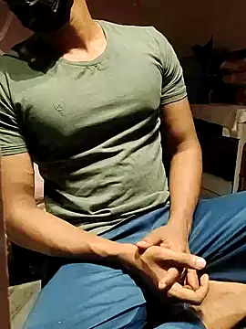 Snapshot of xxxhugedick0001 chatting on 03.10.25 xxxhugedick0001 online show from 03.10.25