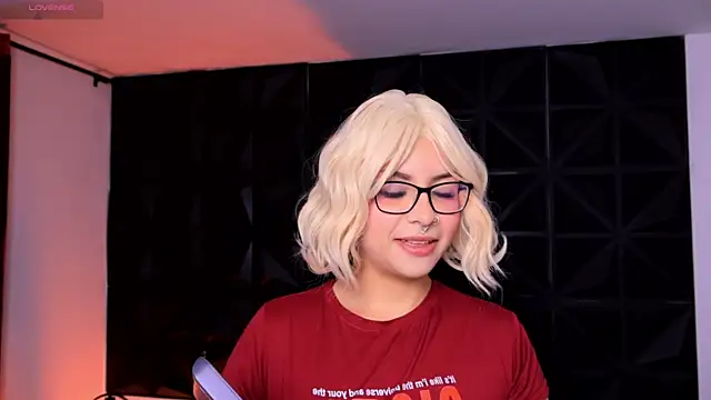 Misselektra   online show from 01.06.25