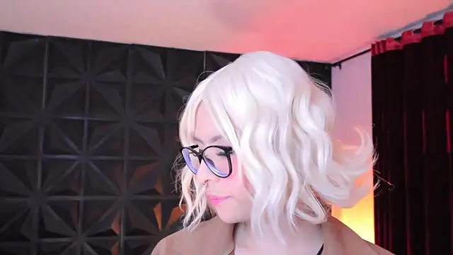 Misselektra   online show from 02.17.25