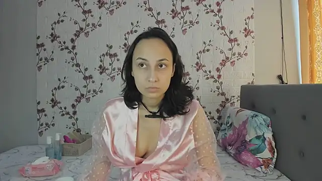 Snapshot of Alisagold90 chatting on 02.12.25 Alisagold90 online show from 02.12.25