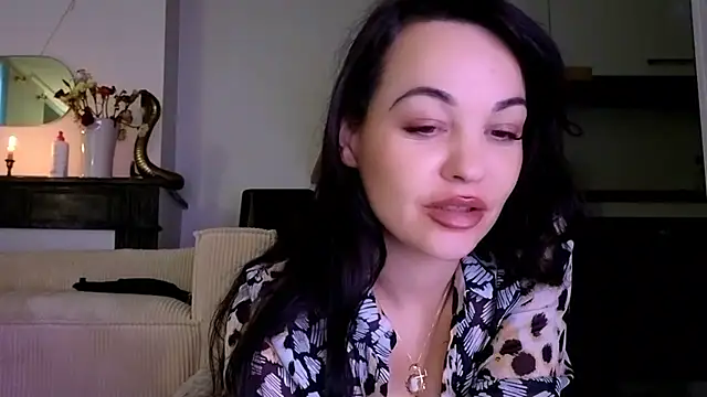 Snapshot of Lilie_romeo chatting on 12.13.24 Lilie romeo online show from 12.13.24