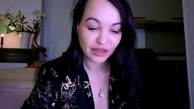 Snapshot of Lilie_romeo chatting on 12.23.24 Lilie romeo online show from 12.23.24
