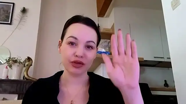 Snapshot of Lilie_romeo chatting on 02.05.25 Lilie romeo online show from 02.05.25