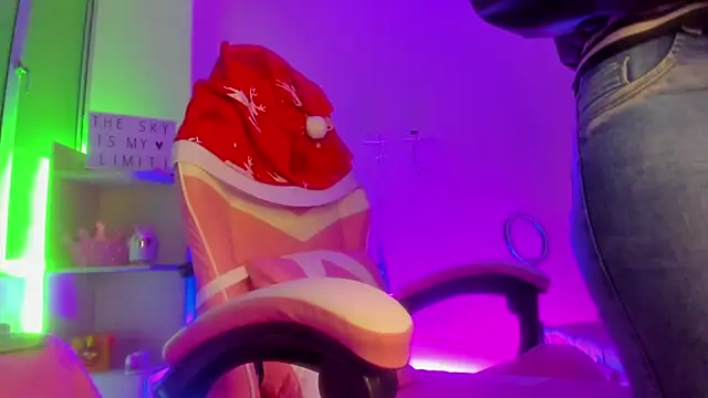 TiffanyBela online show from 12.12.24