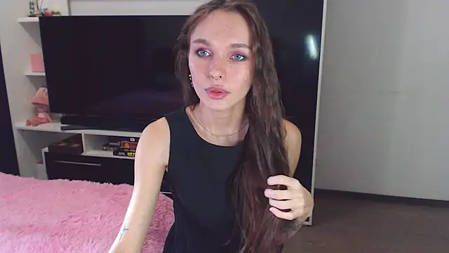 ChloeSunny online show from 09.27.25