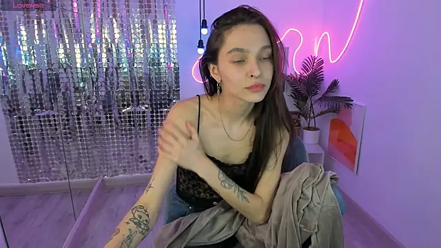 Snapshot of ChloeSunny chatting on 04.06.26 ChloeSunny online show from 04.06.26