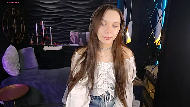 Snapshot of ChloeSunny chatting on 04.24.26 ChloeSunny online show from 04.24.26