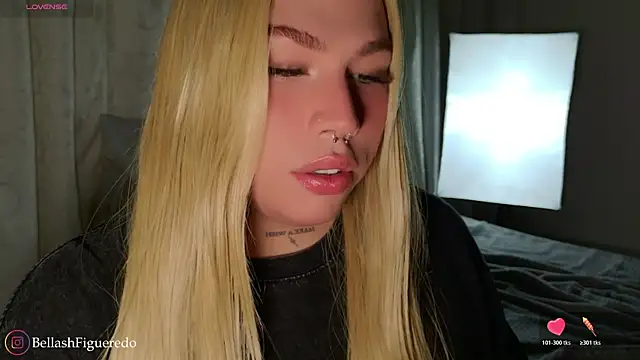 IsabellaFigueredo   online show from 11.14.25