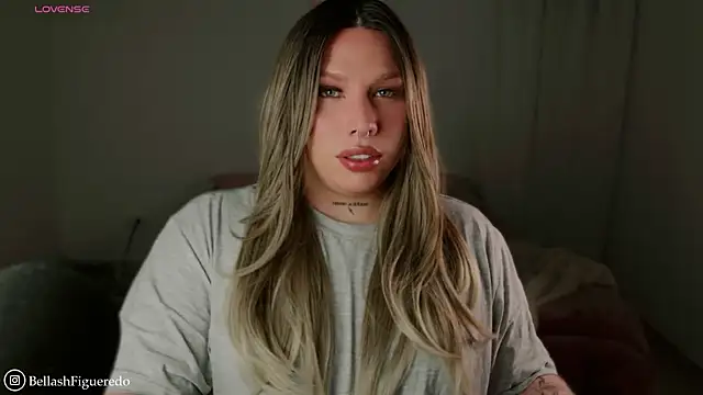 IsabellaFigueredo   online show from 03.15.26