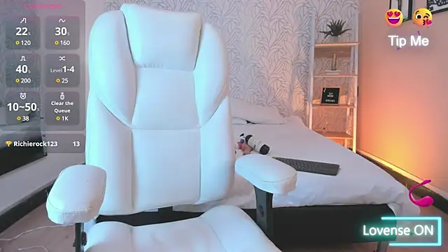 ayy falcon online show from 03.12.25