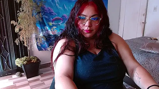 girl milk2 online show from 01.28.25