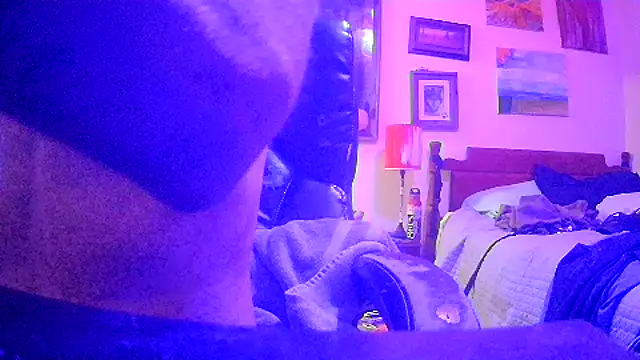 Snapshot of druetrue chatting on 10.29.25 druetrue online show from 10.29.25