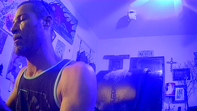 Snapshot of druetrue chatting on 12.22.25 druetrue online show from 12.22.25