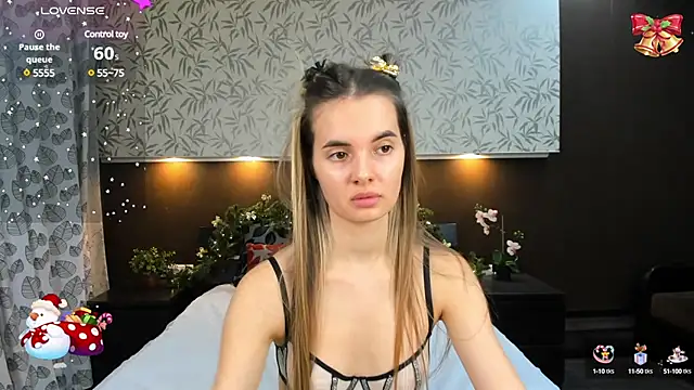 Snapshot of Donna_Evans chatting on 12.18.24 Donna Evans online show from 12.18.24