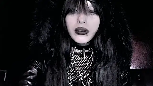 Snapshot of XXIOUX chatting on 02.26.26 XXIOUX online show from 02.26.26