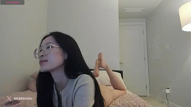 Snapshot of secretgirlfriendxo chatting on 12.09.24 secretgirlfriendxo online show from 12.09.24