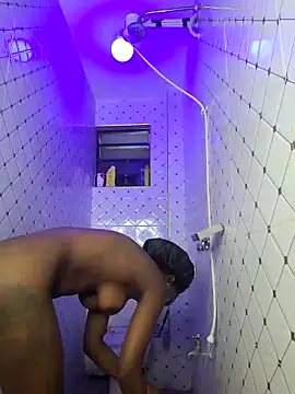 Snapshot of Enkarxx chatting on 03.05.25 Enkarxx online show from 03.05.25