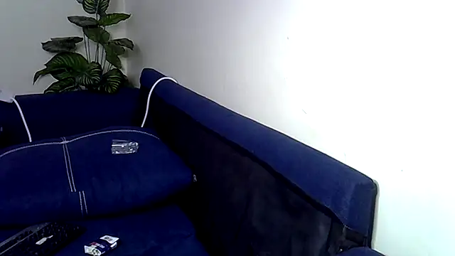 Snapshot of Enkarxx chatting on 11.29.25 Enkarxx online show from 11.29.25