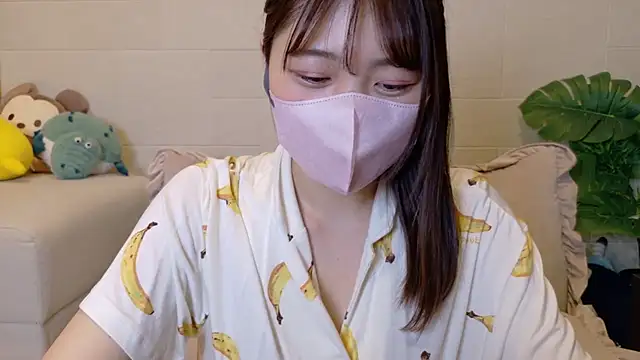 Snapshot of SUZU_ chatting on 04.22.26 SUZU online show from 04.22.26