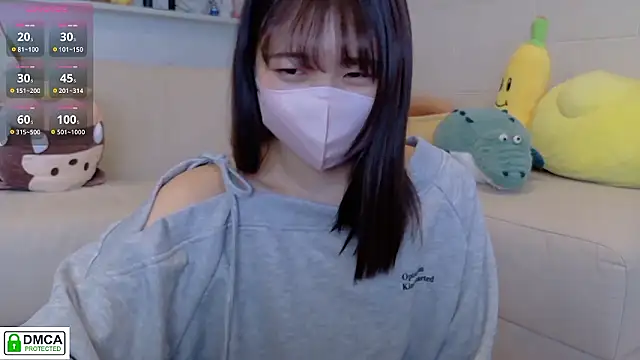 Snapshot of SUZU_ chatting on 04.25.26 SUZU online show from 04.25.26