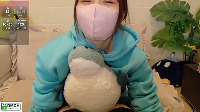 Snapshot of SUZU_ chatting on 05.05.26 SUZU online show from 05.05.26