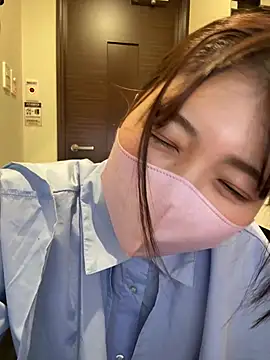 Snapshot of SUZU_ chatting on 05.08.26 SUZU online show from 05.08.26