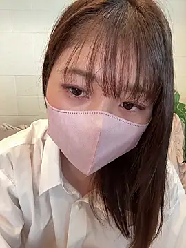 Snapshot of SUZU_ chatting on 06.03.26 SUZU online show from 06.03.26