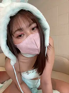 Snapshot of SUZU_ chatting on 06.11.26 SUZU online show from 06.11.26