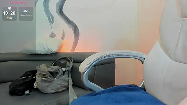 NiickyJones online show from 03.16.25