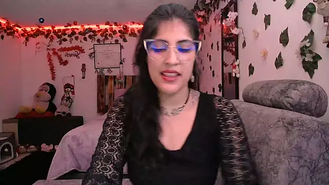 Snapshot of azahar__ziiz chatting on 12.28.24 azahar  ziiz online show from 12.28.24