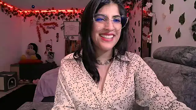 Snapshot of azahar__ziiz chatting on 12.29.24 azahar  ziiz online show from 12.29.24
