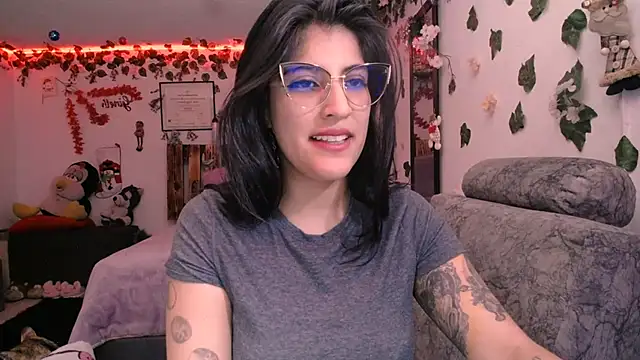 Snapshot of azahar__ziiz chatting on 01.02.25 azahar  ziiz online show from 01.02.25