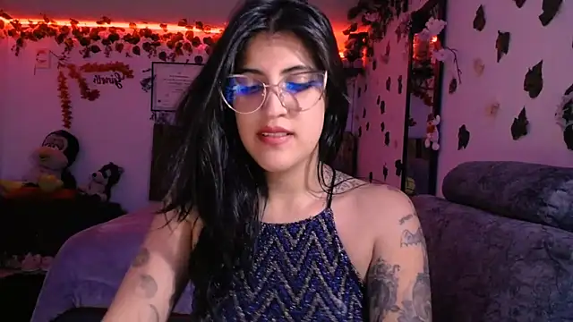 Snapshot of azahar__ziiz chatting on 01.16.25 azahar  ziiz online show from 01.16.25