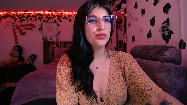 Snapshot of azahar__ziiz chatting on 01.20.25 azahar  ziiz online show from 01.20.25