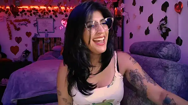 Snapshot of azahar__ziiz chatting on 02.12.25 azahar  ziiz online show from 02.12.25