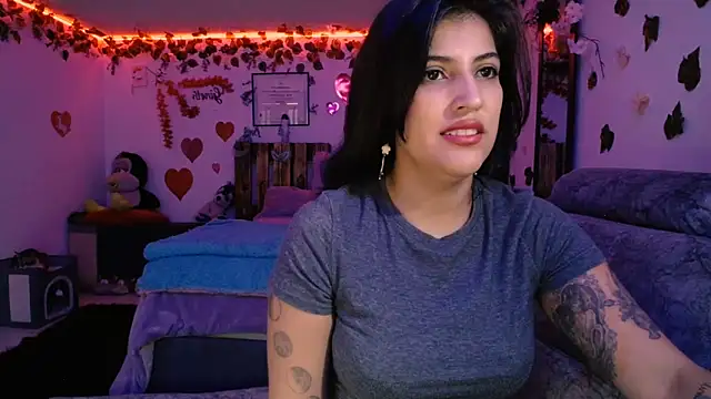 Snapshot of azahar__ziiz chatting on 02.21.25 azahar  ziiz online show from 02.21.25