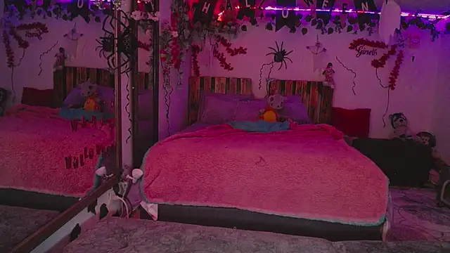 Snapshot of azahar__ziiz chatting on 10.19.25 azahar  ziiz online show from 10.19.25